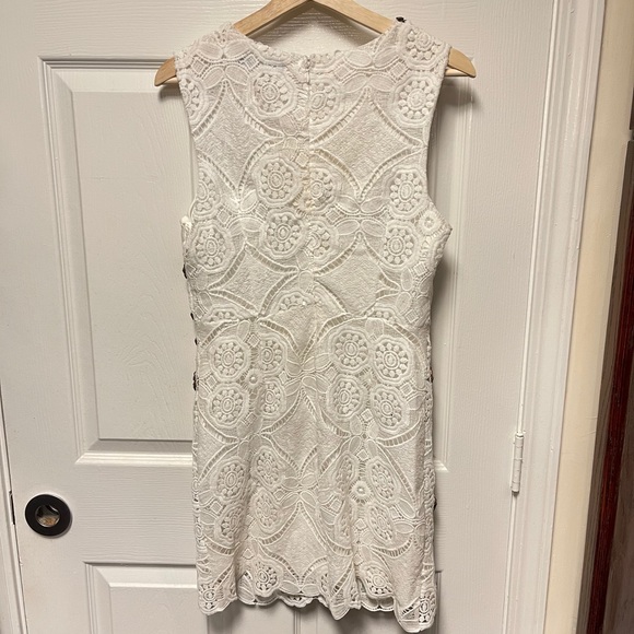 Dress - Picture 3 of 3